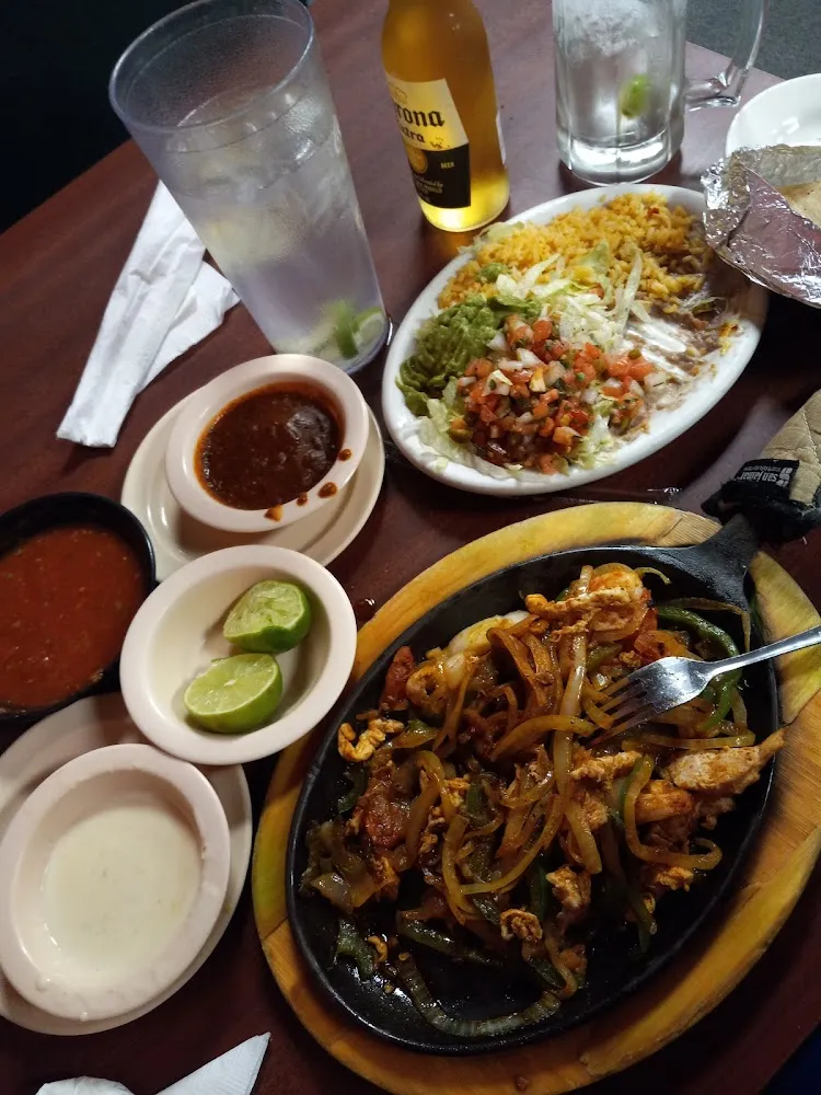Fajitas de Camarones Y Pollo
